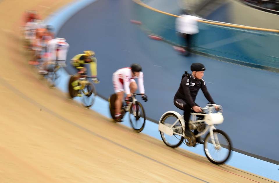 Riders in round one of the keirin