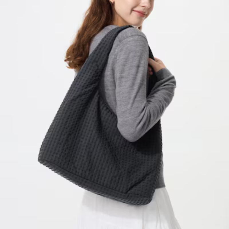 Uniqlo, Seersucker Shoulder Bag in Black