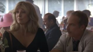 Teri Garr as Pam seated next to Richard Dreyfuss as Trotter in Let It Ride