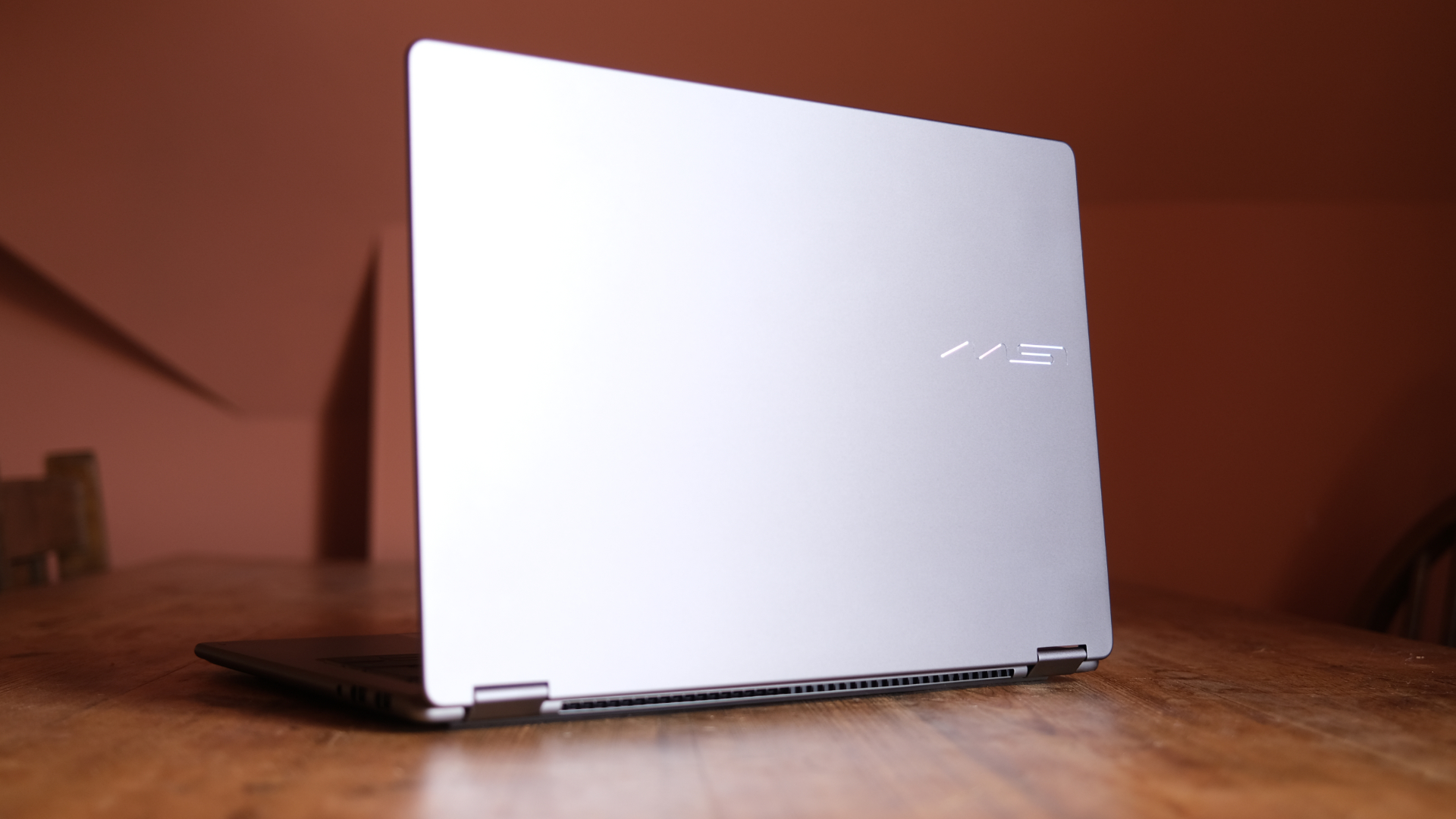 MSI Prestige 14 Flip AI+ review