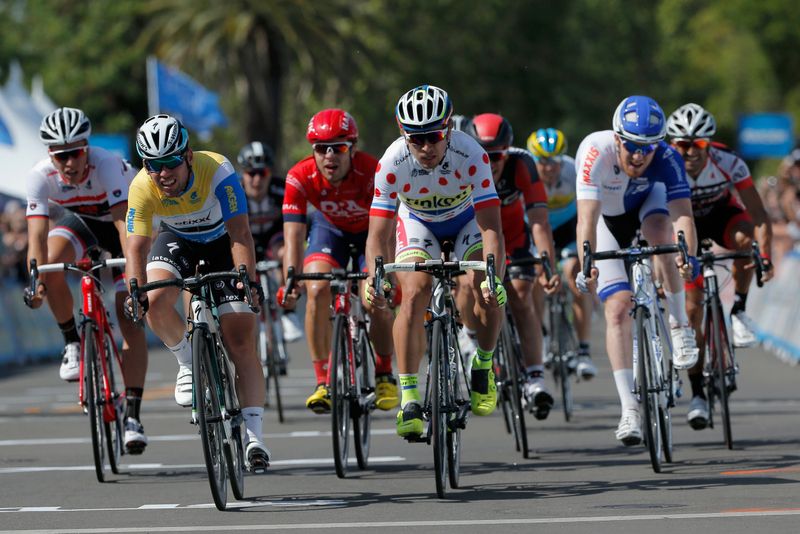Neither Mark Cavendish or Peter Sagan knew if they won the stage