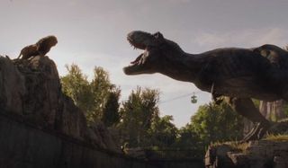 Jurassic World: Fallen Kingdom the Rex roaring at a lion