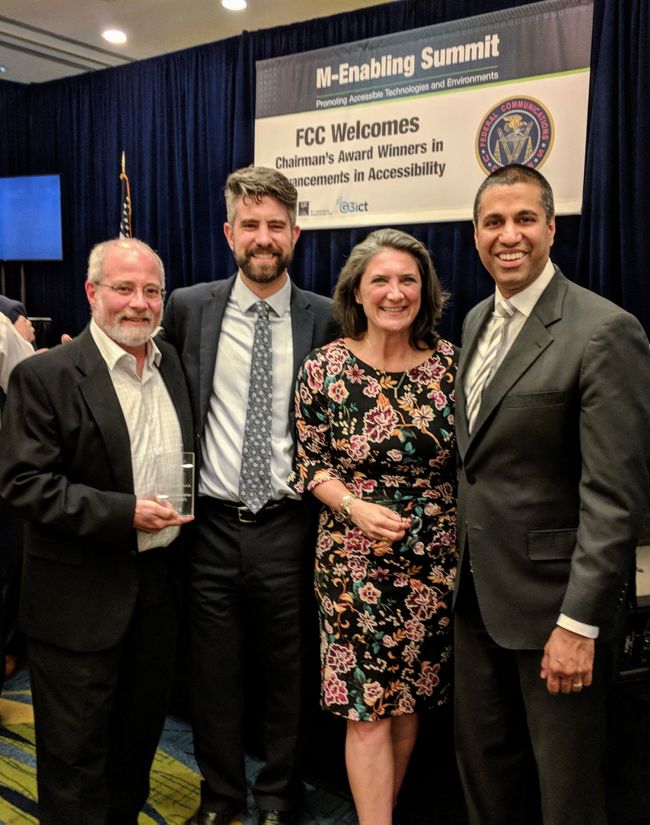 Schmooze-D-FCC-Chairmans-Award