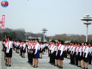 North Korean schoolkids