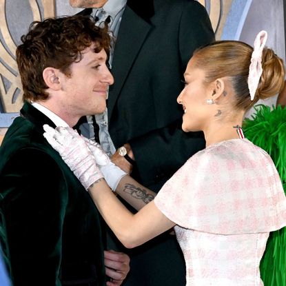 Ethan Slater and Ariana Grande attend the premiere for 'Wicked' in 2024