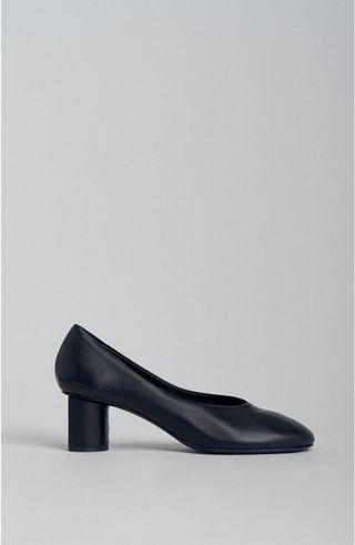 xk2LvyXTqjwmzEutroanvZ-320-80 هذه العناصر المصممة الأنيقة معروضة للبيع في Nordstrom الآن
