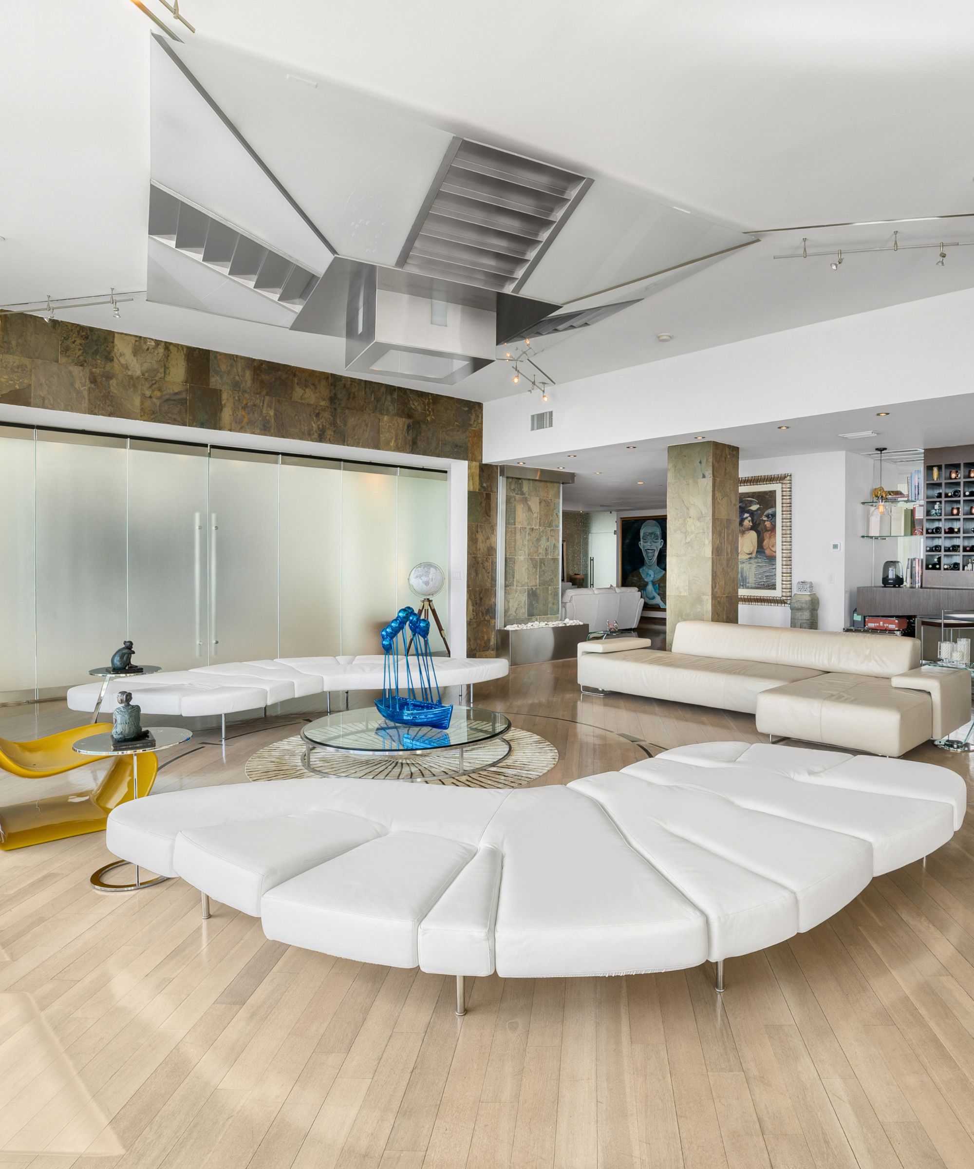 Luis Miguel's living room