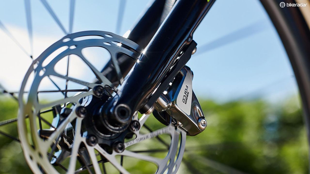 Power is nothing without control, and here SRAM&rsquo;s Force HRD hydraulic brakes do the business
