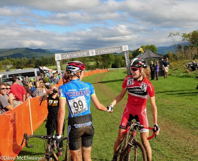 Maghalie Rochette congratulates Helen Wyman at the finish