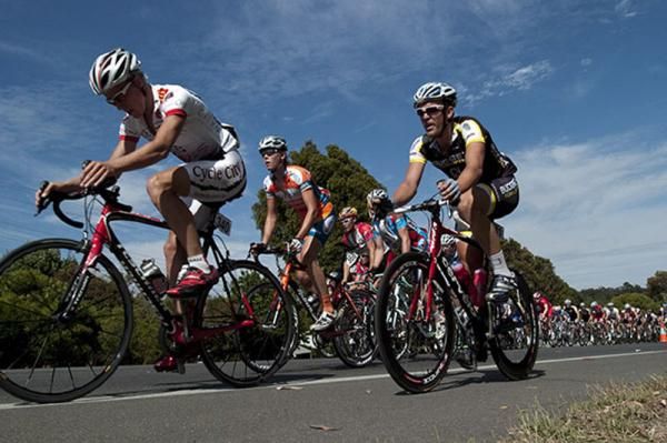 The peloton head up the Midland Highway in Buninyong.