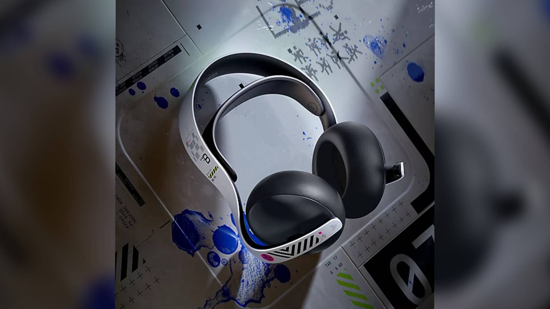 Official marketing image of the Marathon Pulse Elite Wireless gaming headset.