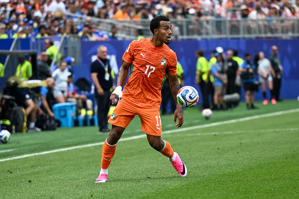 PHILADELPHIA, PA - JUNE 25: Guela Doue #17 of Cote d&amp;amp;apos;Ivoire settles the ball during the FIFA World Cup 2026 Group E match between Curacao and Cote d&amp;amp;apos;Ivoire on June 25th, 2026 at Philadelphia Stadium in Philadelphia, PA.(Photo by Terence Lewis/Icon Sportswire via Getty Images)