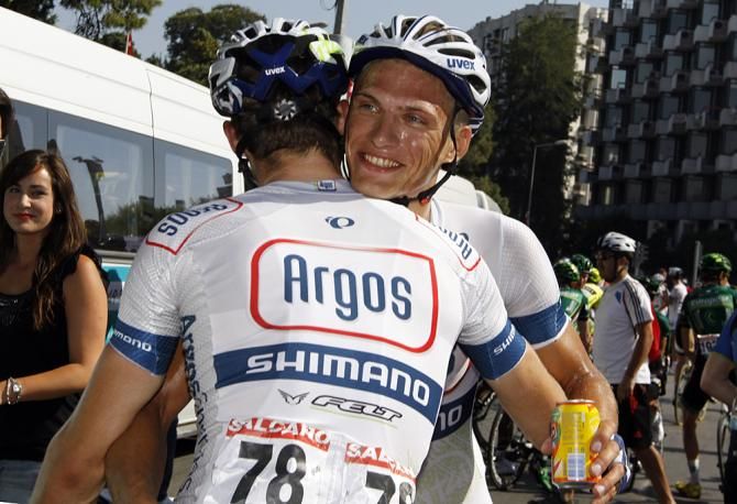 Kittel thanks Albert Timmer for the lead-out