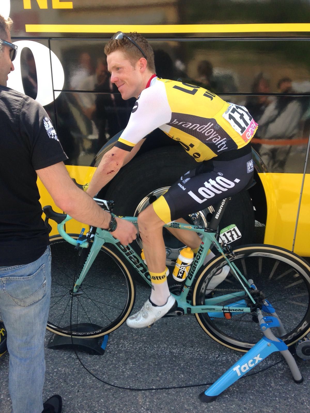 Steven Kruijswijk warms up ahead of stage 20