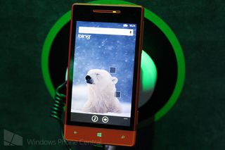 HTC 8S on display at MWC