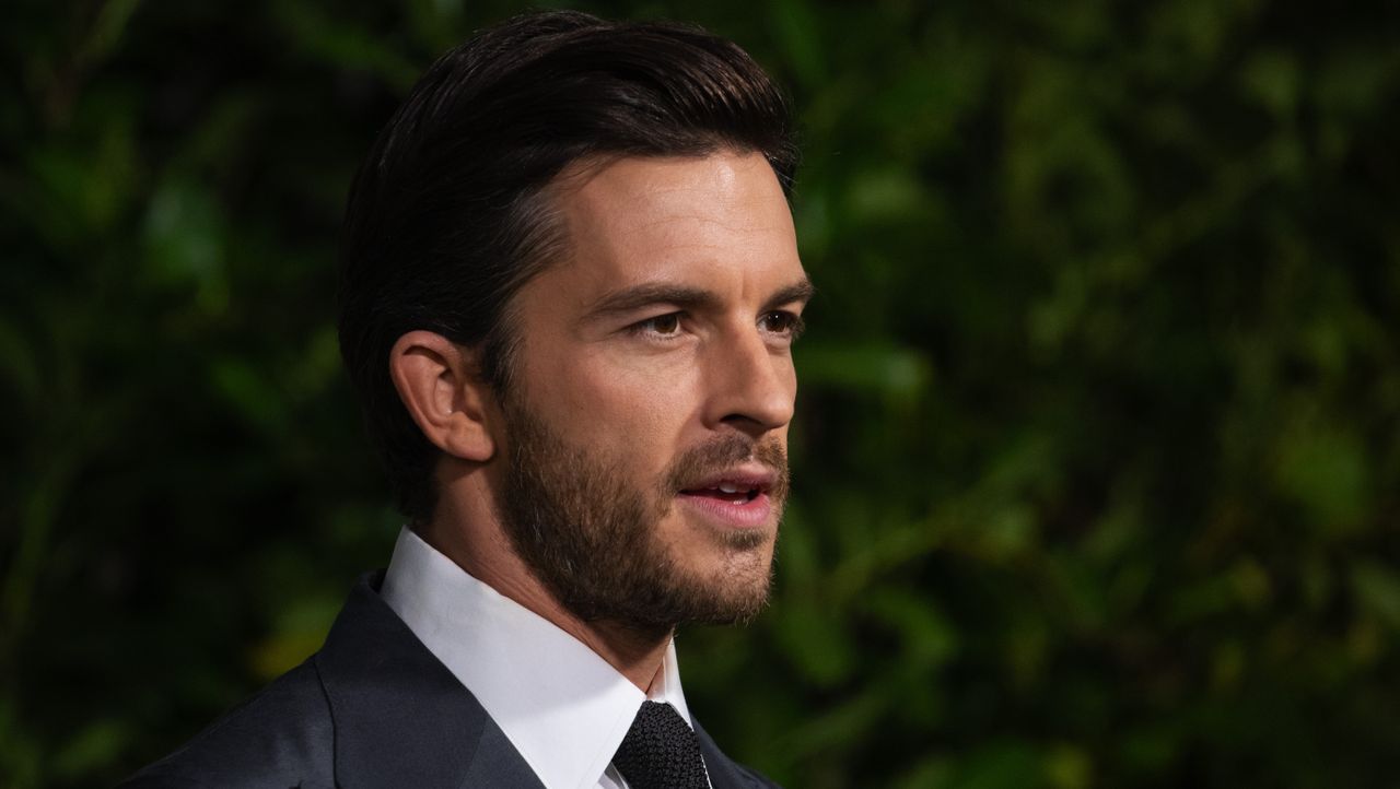 Jonathan Bailey attends the &quot;Bridgerton&quot; Series 2 World Premiere at Tate Modern on March 22, 2022 in London, England