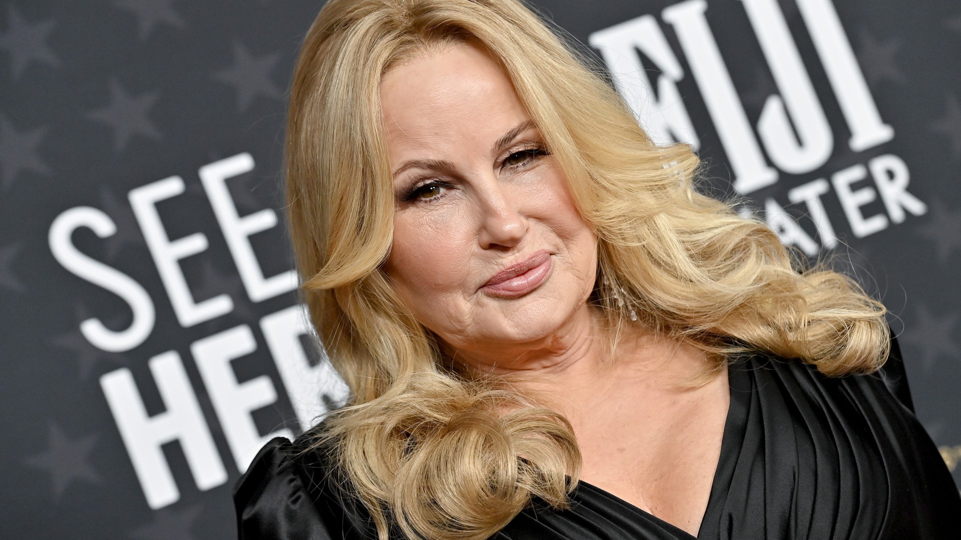 Jennifer Coolidge Was So Excited to Win at the Critics' Choice Marie