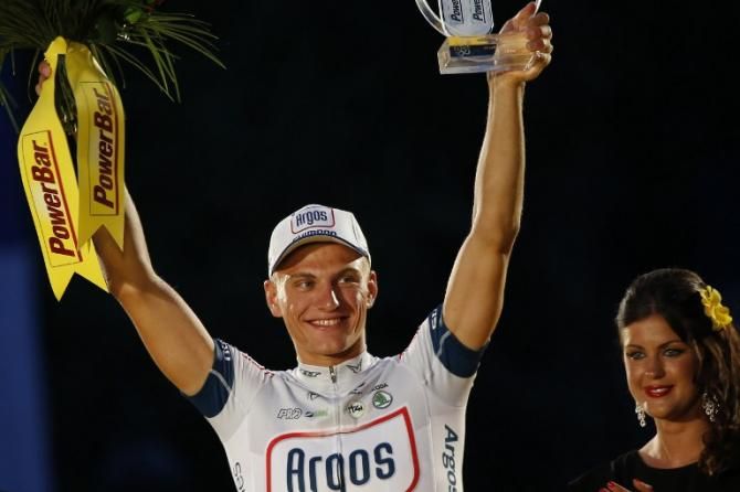 Marcel Kittel (Argos-Shimano) elated to take a win on the Champs-Elysees