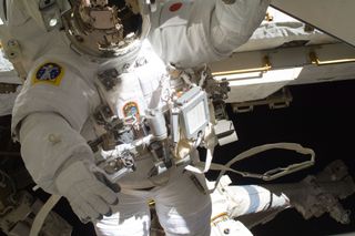 Astronaut Akihiko Hoshide Completes Spacewalk