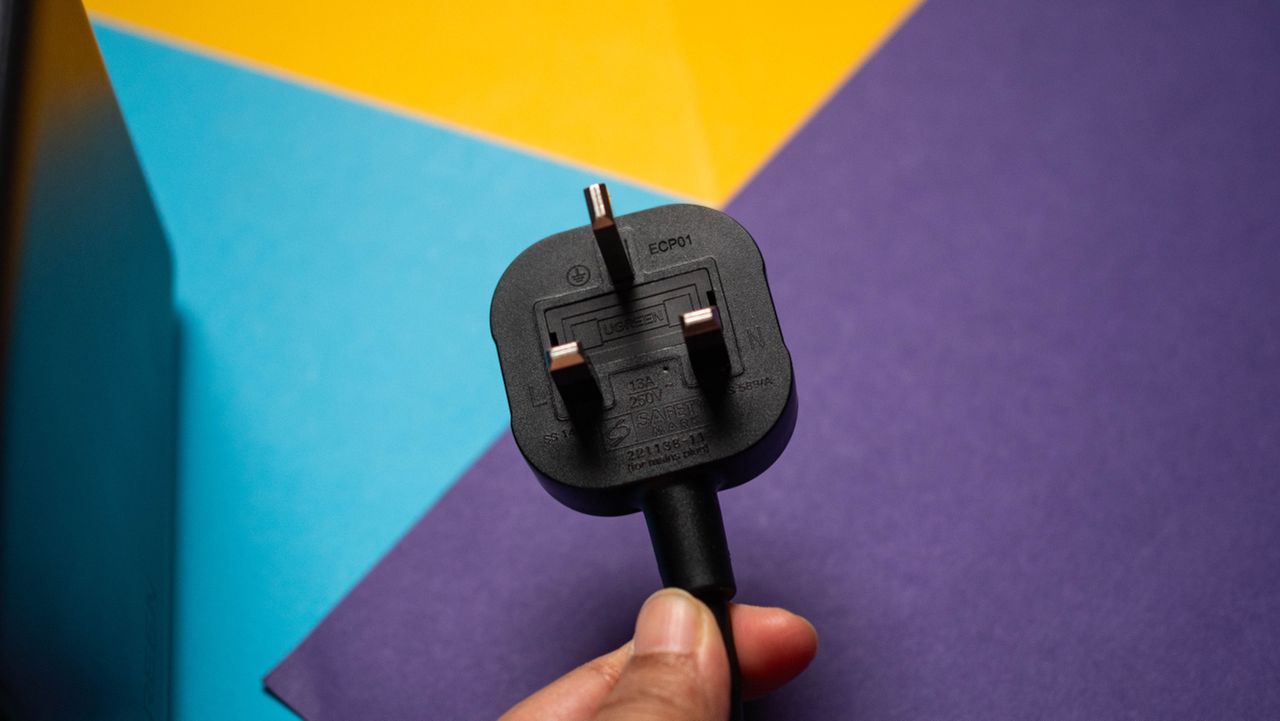 UGREEN Nexode 500W Charging Station review
