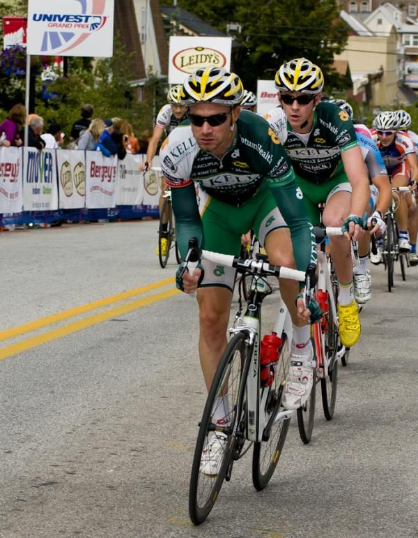 Kelly Benefits on the front in pursuit of the breakaway.