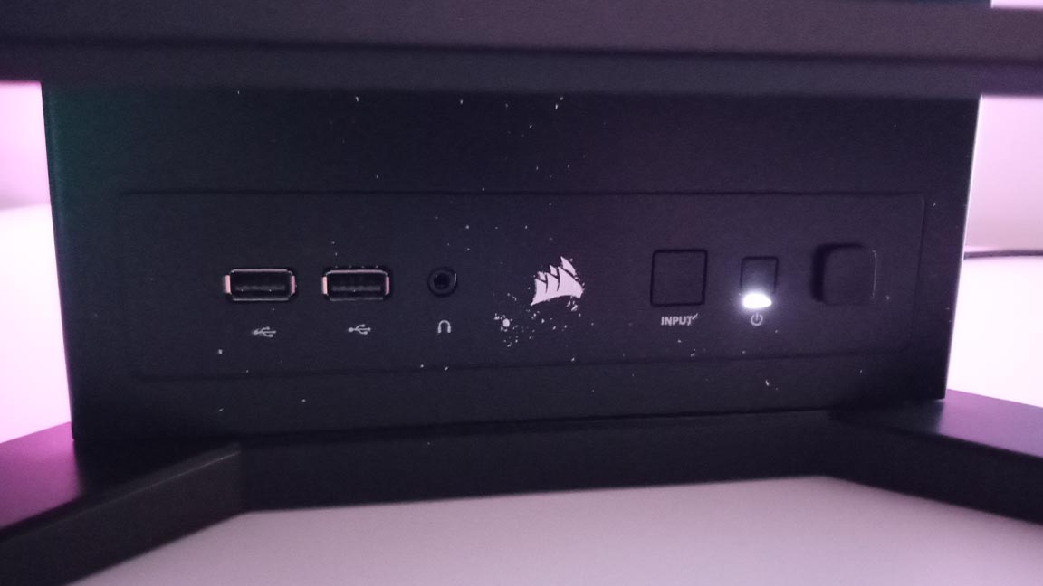 The front view of the Corsair Flex monitor