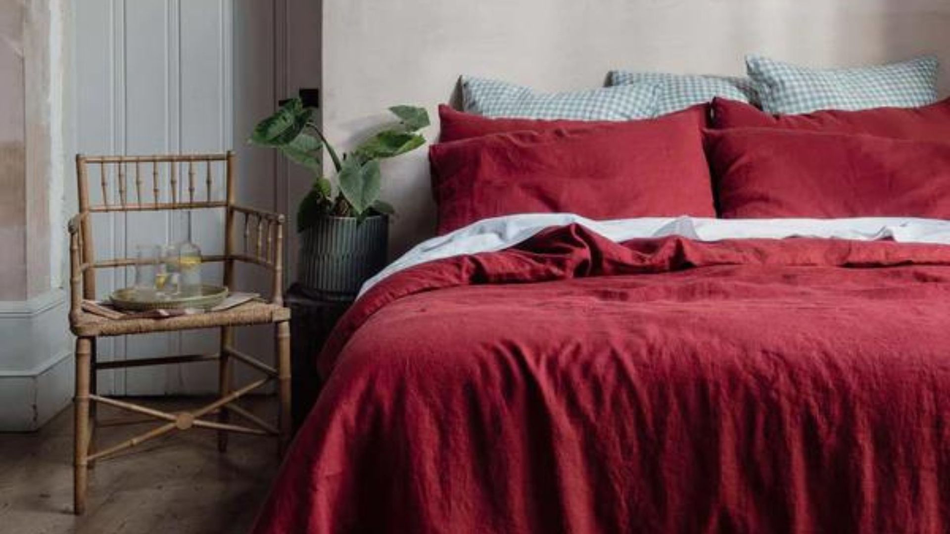 i-m-a-bedding-tester-this-is-the-worst-bed-sheet-color-homes-gardens