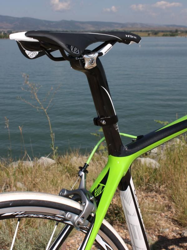 The Madone 6-Series still uses Trek's no-cut seatmast concept but now it's round instead of the 5-Series' more teardrop shape