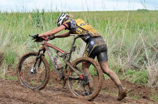 Eszter Erdelyi battles the mud.