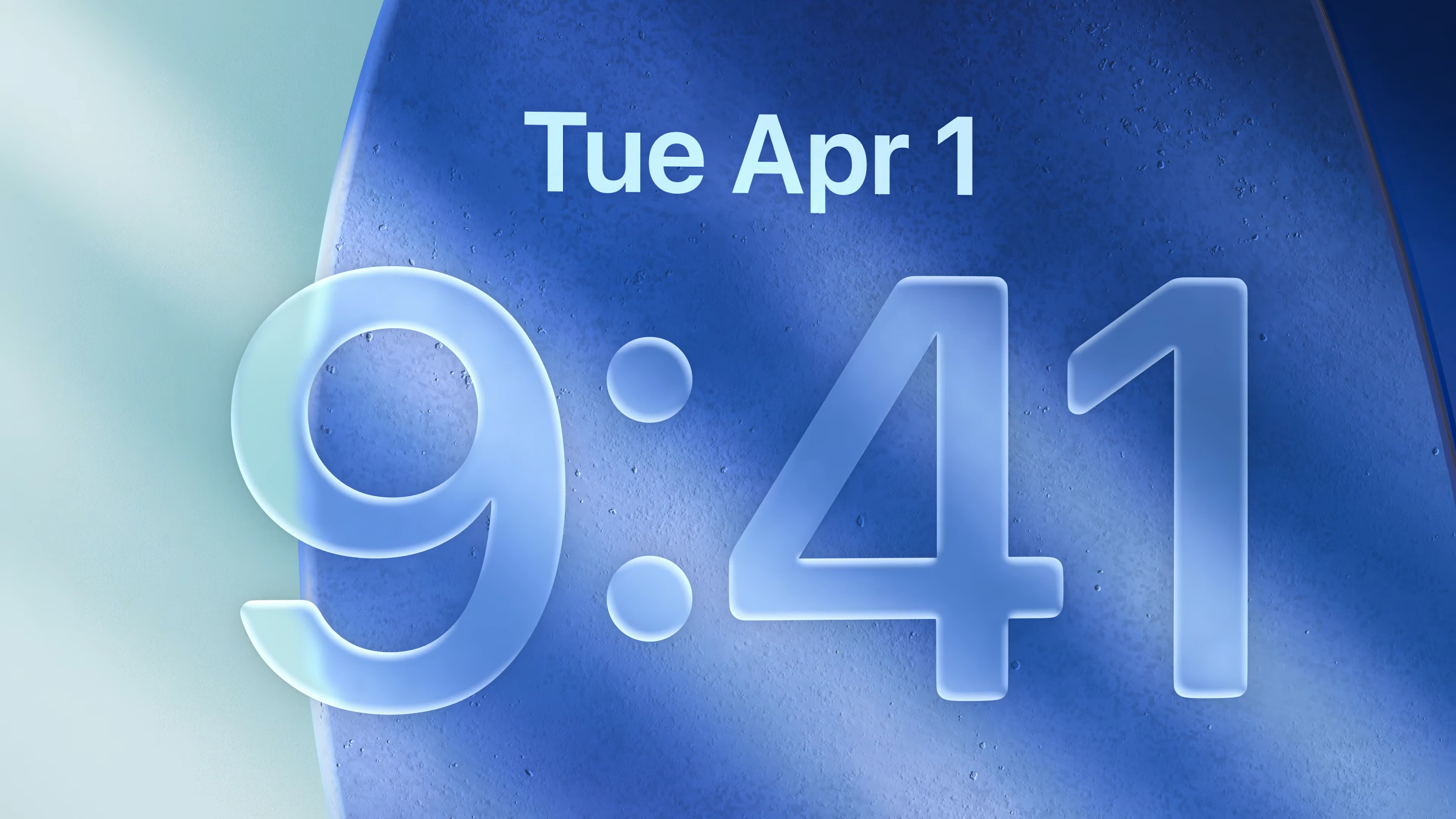 Liquid Glass clock on home screen