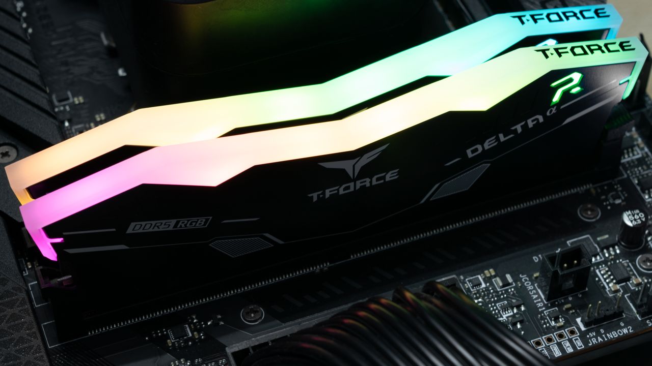 TeamGroup T-Force Delta&alpha; DDR5-6000 C38