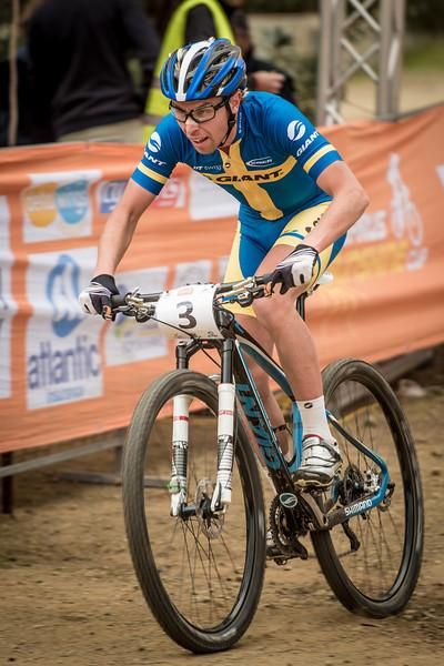 Emil Lindgren finishes the time trial