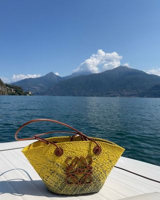 Tas Loewe di atas perahu