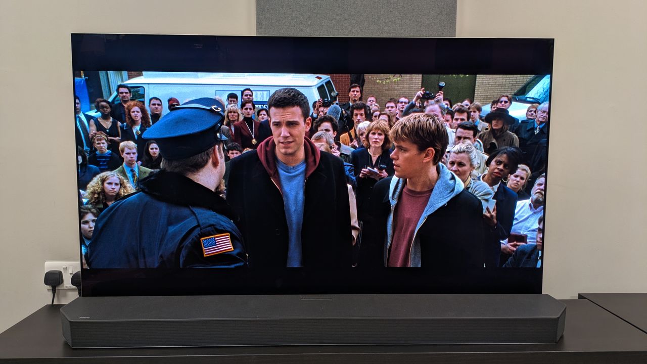 Dogma 4K Blu-ray on LG G5 showing Bartleby and Loki in front of a cop