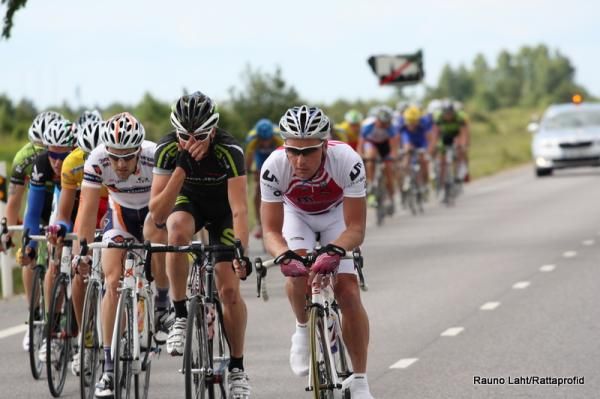 Action in Estonia's elite men's national championship road race.