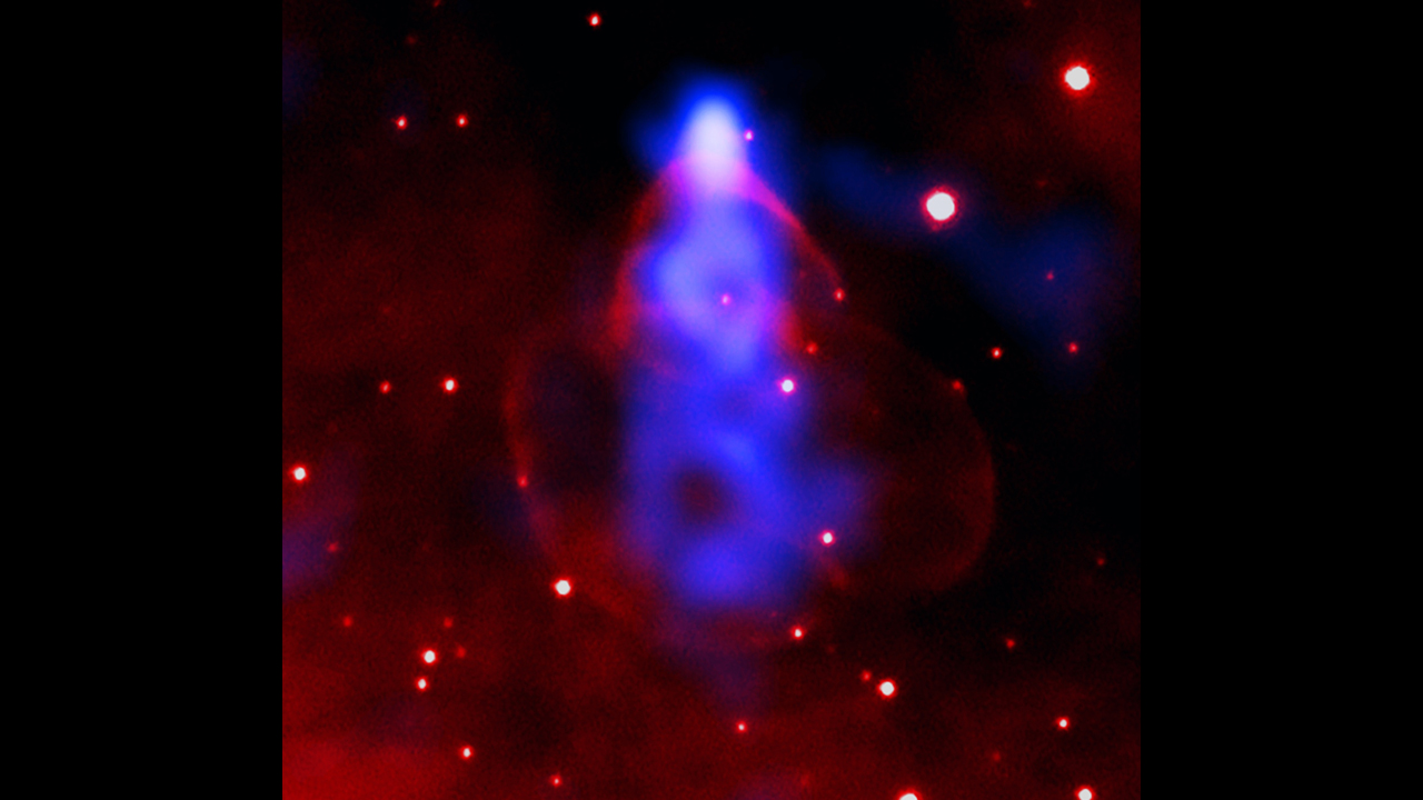 This close-up image shows where the X-rays are created by particles flying around the pulsar itself.