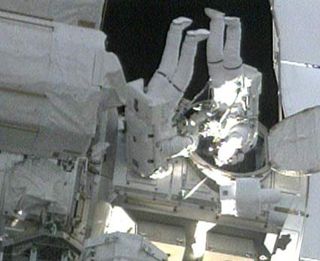 Astronauts Speed Through Second Spacewalk