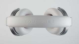Premium over-ear wireless headphones: T+A Solitaire T