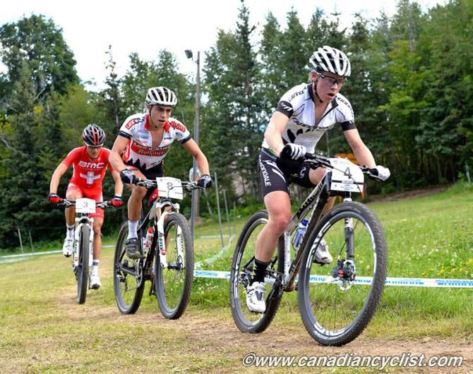 Anton Cooper (Cannondale Factory Racing) leading Julian Schelb