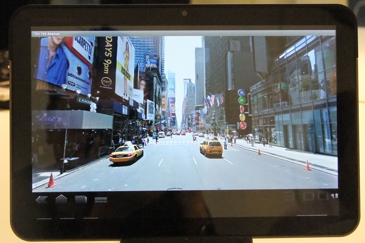 Google Maps Street View in Android 3.0 Honeycomb on the Motorola Xoom