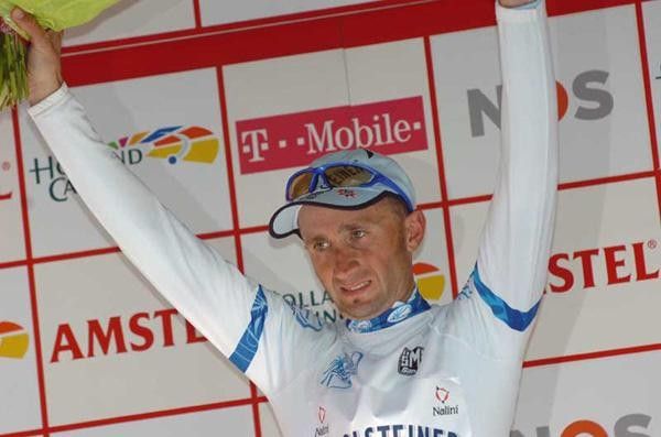 Davide Rebellin (Gerolsteiner) takes the ProTour lead.