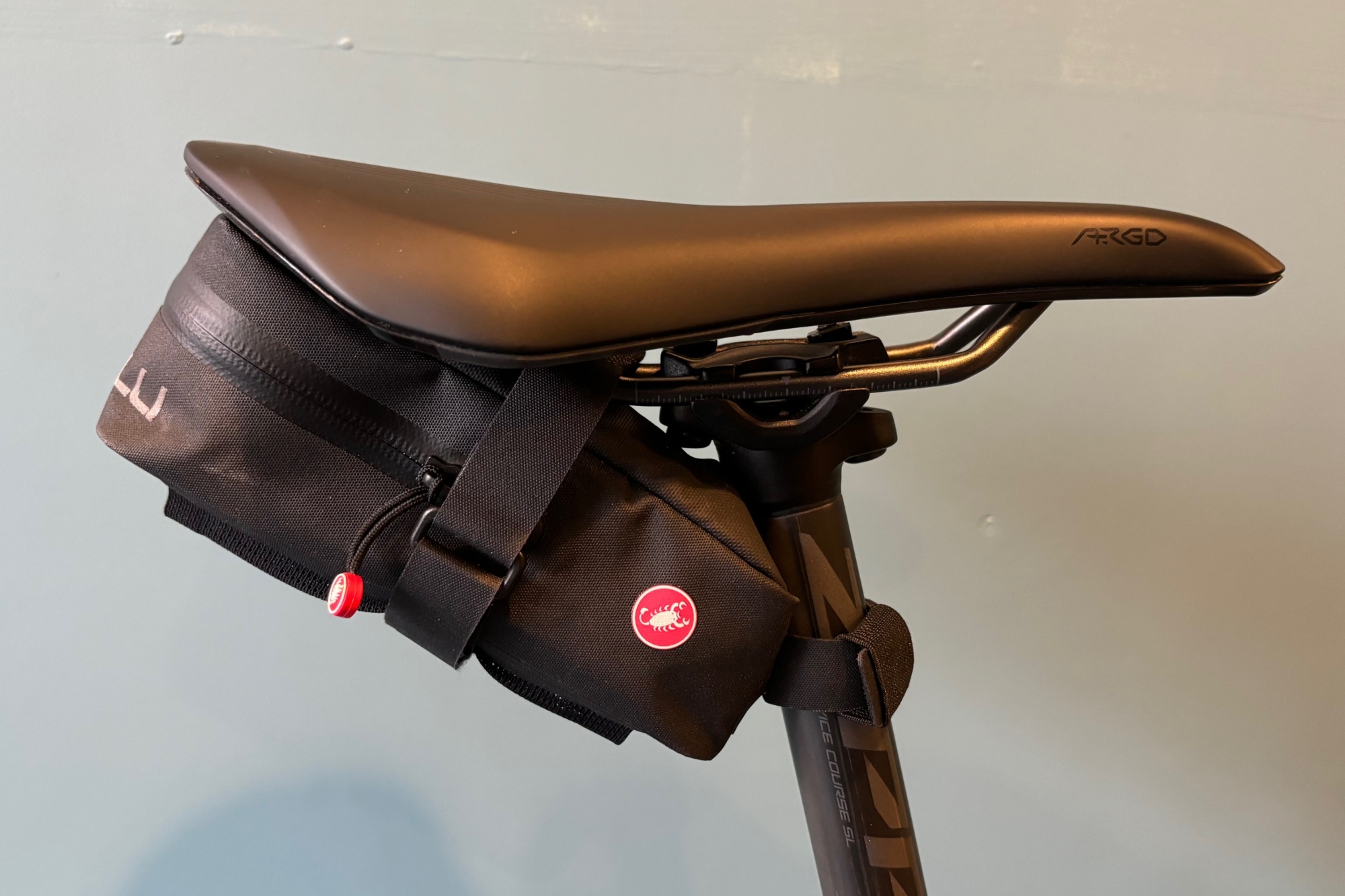 Castelli Undersaddle XL saddlebag attached to a bike