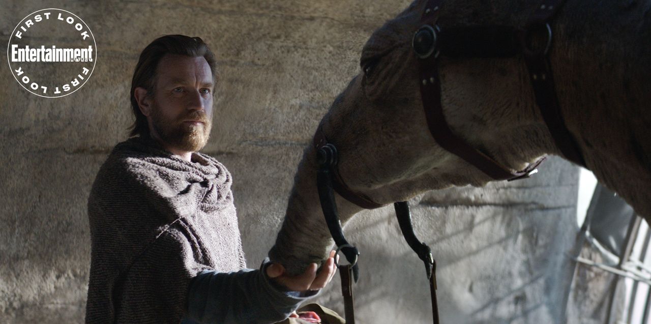 Ewan McGregor with an Eopie in Obi-Wan Kenobi