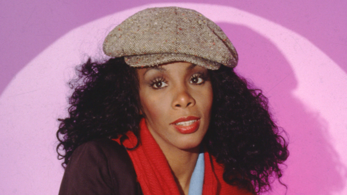 Singer Donna Summer poses for a portrait in 1980 in Los Angeles, California