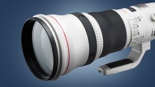 The Canon EF 800mm f/5.6L IS USM on a blue background