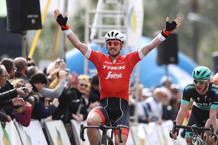 Degenkolb raises his arms in celebration