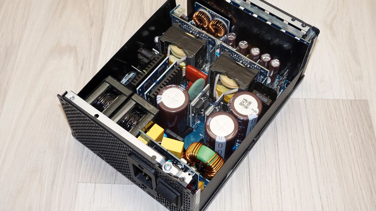 Super Flower Leadex Titanium ATX 3 2800W PSU