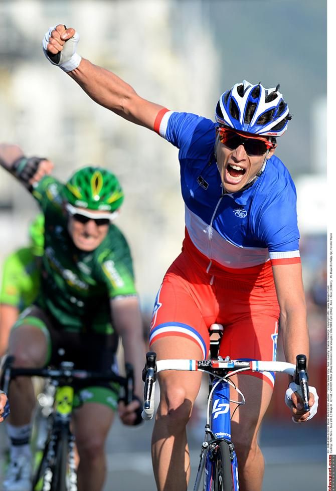 Arthur Vichot (FDJ) is far happier than Cyril Gautier (Europcar) with the sprint