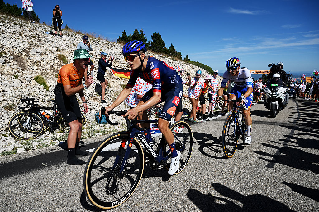 MONT VENTOUX, FRANCE - JULY 22: (L-R) Oscar Onley of Great Britain and Team Picnic PostNL and Florian Lipowitz of Germany and Team Red Bull - BORA - hansgrohe - White best young jersey compete climbing to the Mont Ventoux (1902m) during the 112th Tour de France 2025, Stage 16 a 171.5km stage from Montpellier to Mont Ventoux 1902m / #UCIWT / on July 22, 2025 in Mont Ventoux, France. (Photo by Dario Belingheri/Getty Images)