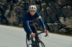 Rapha's new collection includes a long sleeve insulated Brevet jersey with Gore-Tex technology